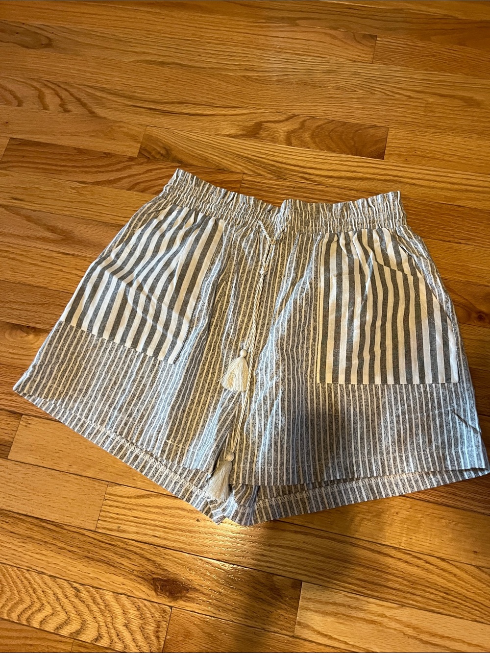 Hem & Thread high waisted shorts